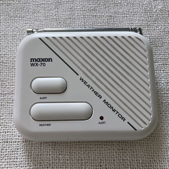 Weather Radio Monitor Maxon WX-70 Severe  Tornado Battery Operated A5 - Picture 3 of 8